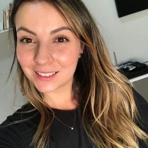 Meet your Posher, Ana carolina